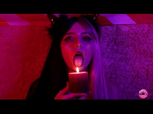 ❤️ Μια παθιασμένη πίπα από ένα σέξι Succubus με ένα σπέρμα στο στόμα της. ❤️ Πόρνο